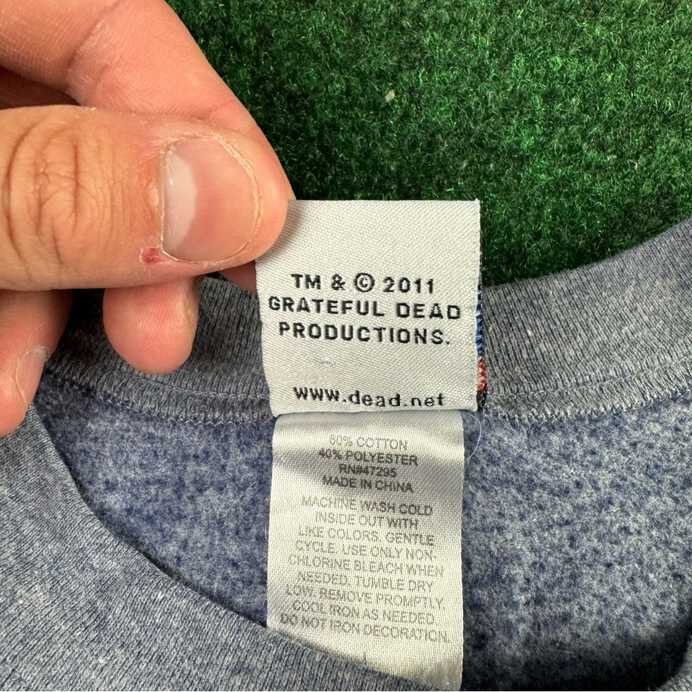 Grateful Dead Sweatshirt Adult Large Blue Gray Sweater 2011 (See Measurements) - Picture 6 of 10